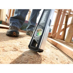 Toughbuilt Box Magnetic Beam Level -Tool Nomic Sales 71395013c L